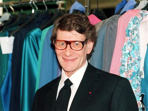 yves saint laurent biografia en español|yves saint laurent designer death.